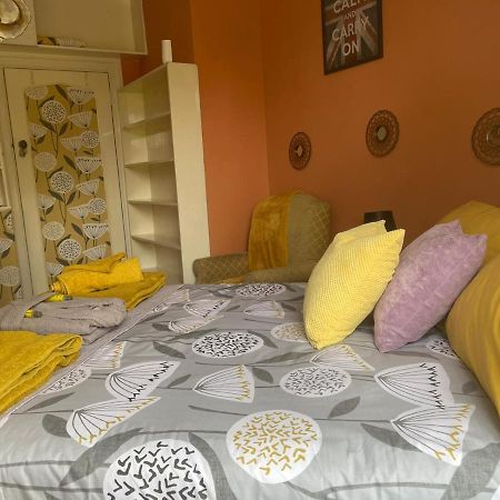 Apartament Peaceful Retreat Hideaway Surrey Esher Zewnętrze zdjęcie