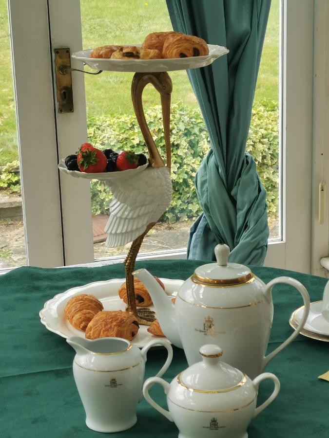 Apartament Peaceful Retreat Hideaway Surrey Esher Zewnętrze zdjęcie
