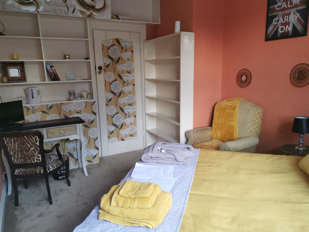 Apartament Peaceful Retreat Hideaway Surrey Esher Zewnętrze zdjęcie